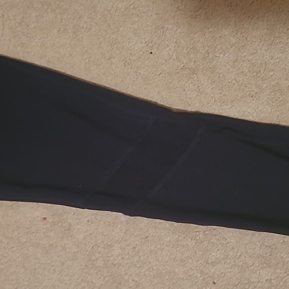 Navy active wear leggings. Dri mode wiki technology. Rarely worn. - Picture 2 of 2